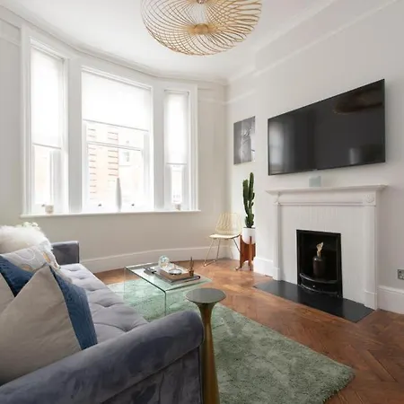 Newly Renovated 4 Bed Apartment In Marylebone - Sleeps 8